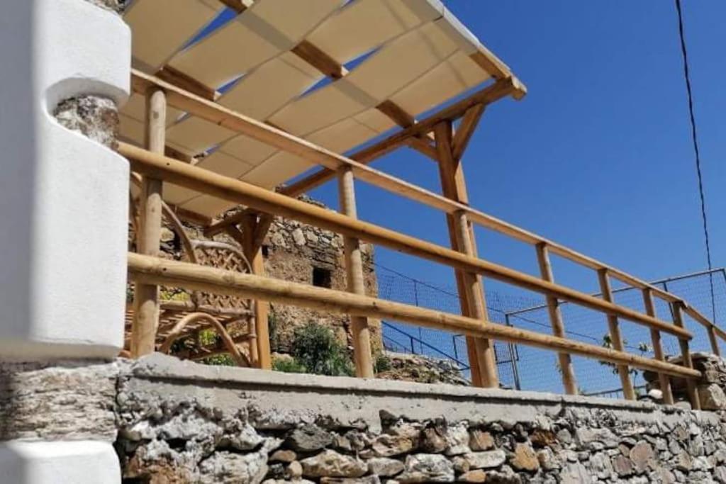 Naxos Mountain Retreat - Tiny House Build On Rock Lägenhet Koronos Exteriör bild